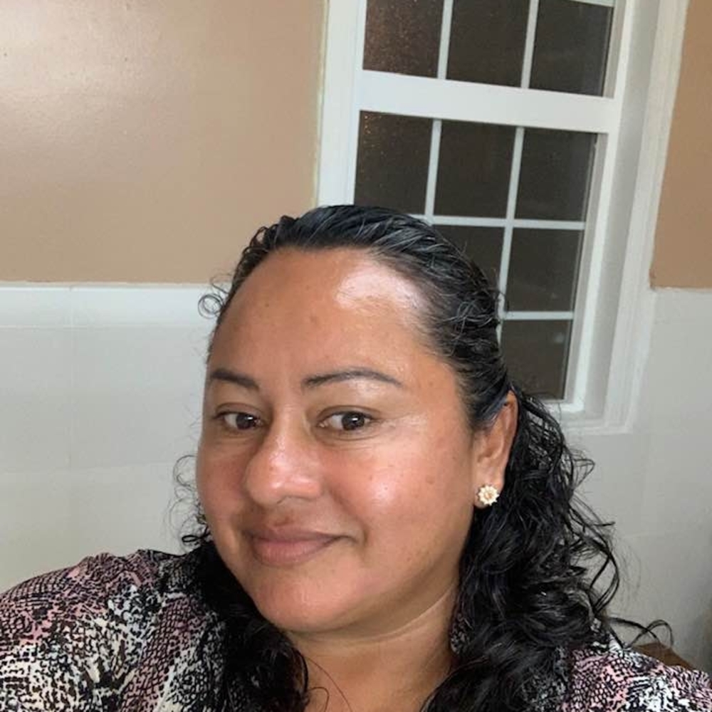 Meet your Posher, Veronica